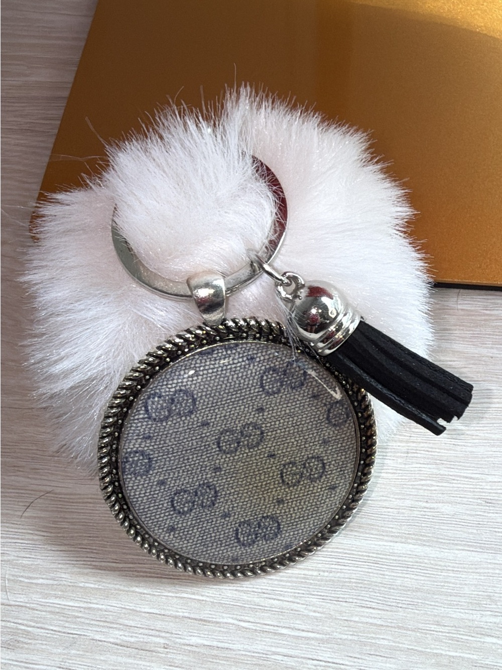 Authenticated upcycled Gucci key charm !!! Check it
Out - Picture 6 of 7